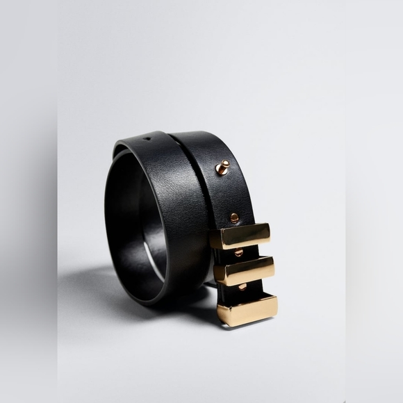 Mango [S] Belt  with geometric buckle - Picture 1 of 5